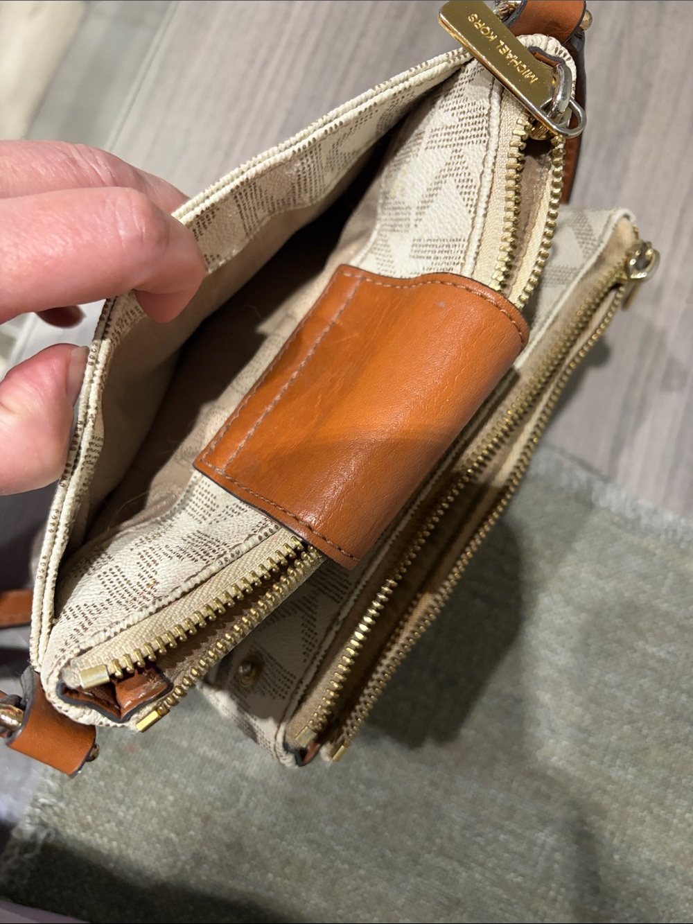 Michael Kors Cream and Tan Wristlet - Picture 5 of 6